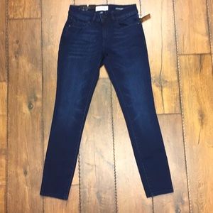 NEW WITH 🏷 DL 1961 Coco Curvy Ankle Skinny Jean